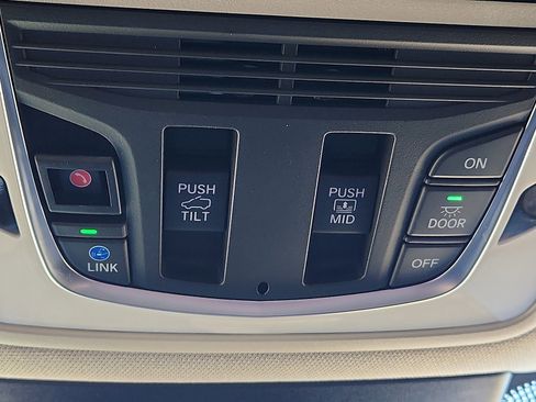 Used 2023 Acura MDX Technology image 21