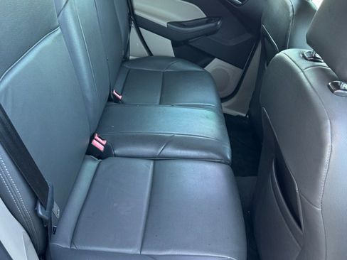 Used 2016 Ford Focus SE image 12