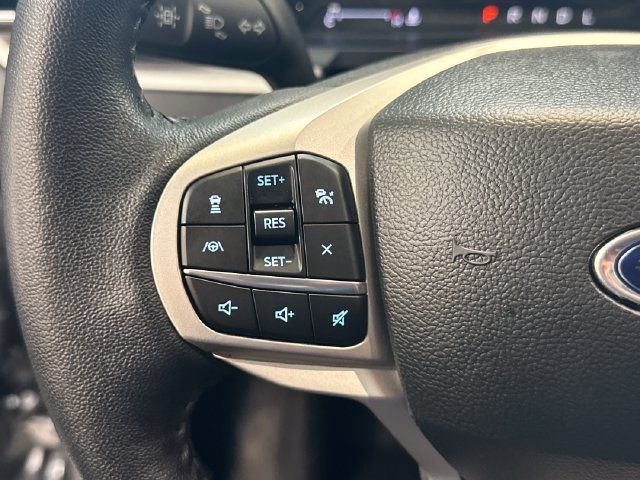 Used 2023 Ford Explorer XLT w/ Equipment Group 202A AWD/4WD image 36