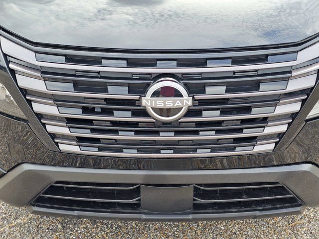 Used 2026 Nissan Rogue SV FWD image 3