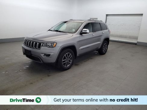 Used 2019 Jeep Grand Cherokee Limited AWD/4WD image 1