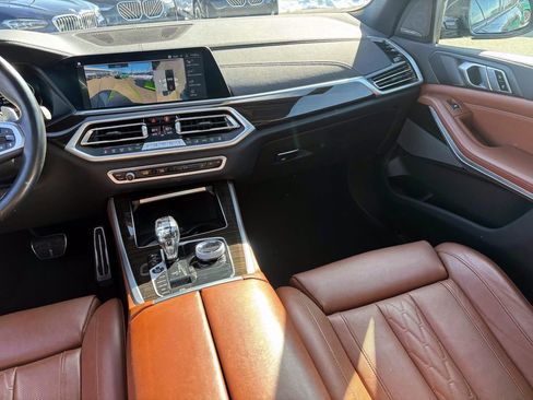 Used 2023 BMW X5 M50i w/ Executive Package image 30