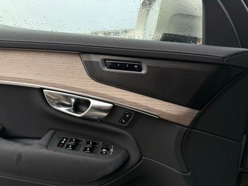 New 2026 Volvo XC90 B6 Plus w/ Protection Package AWD/4WD image 15