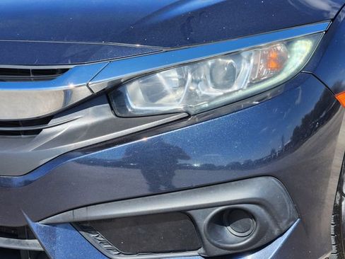 Used 2018 Honda Civic EX image 8