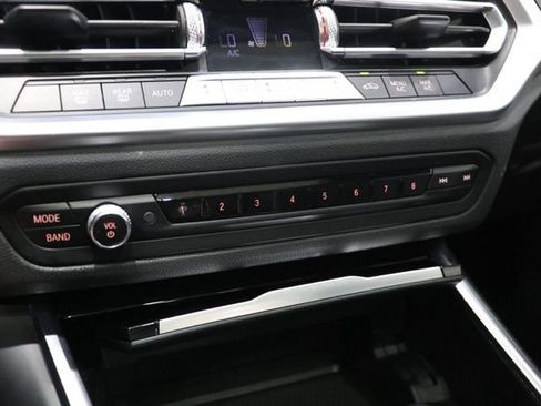 Used 2019 BMW 330i Sedan RWD image 25