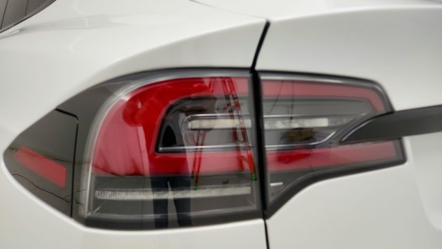 Used 2022 Tesla Model X AWD/4WD image 25
