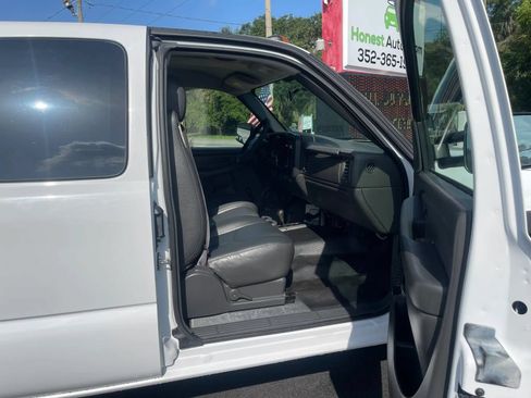 Used 2004 Chevrolet Silverado 3500 4x4 Extended Cab w/ Heavy-Duty Power Package image 14