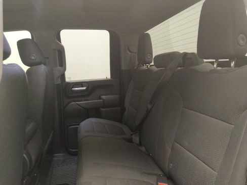 Used 2022 Chevrolet Silverado 2500 Custom w/ Custom Convenience Package RWD image 18