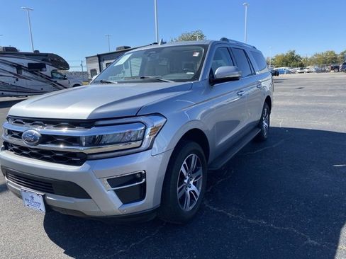 Used 2024 Ford Expedition Max Limited image 2