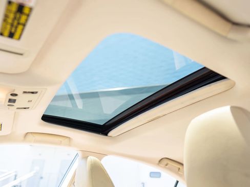 Used 2014 Lexus ES 350 w/ Premium Package FWD image 42