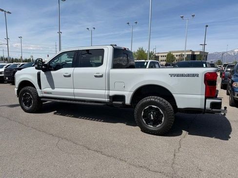 Used 2025 Ford F350 Lariat w/ Lariat Ultimate Package image 2