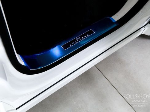 New 2026 Rolls-Royce Cullinan Black Badge image 24