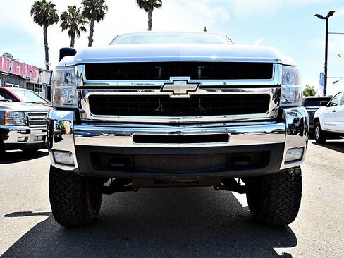Used 2009 Chevrolet Silverado 2500 LTZ AWD/4WD image 2