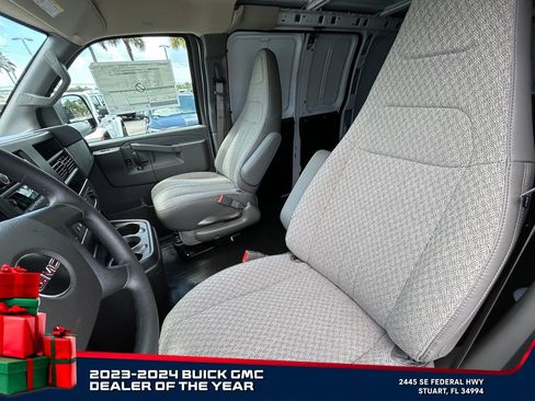 New 2025 GMC Savana 2500 w/ Driver Convenience Package image 22
