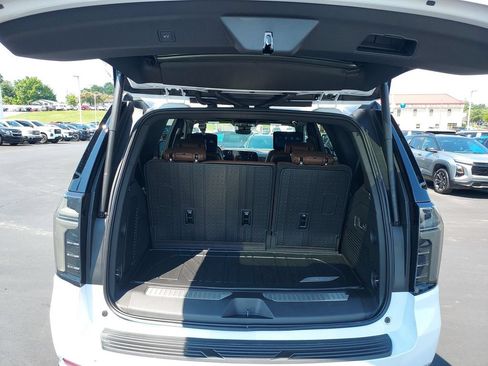 New 2026 Chevrolet Tahoe High Country AWD/4WD image 31