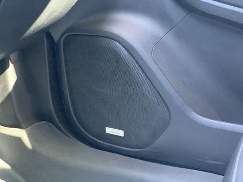 Certified 2023 GMC Acadia AT4 w/ Preferred Package image 23