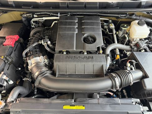 New 2026 Nissan Frontier PRO-4X w/ Tow Package AWD/4WD image 15