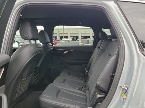 Used 2025 Audi Q7 2.0T Premium w/ Convenience Package AWD/4WD image 13