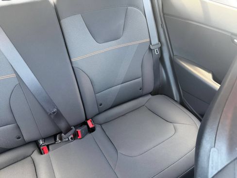 Used 2026 Kia Niro LX FWD image 35
