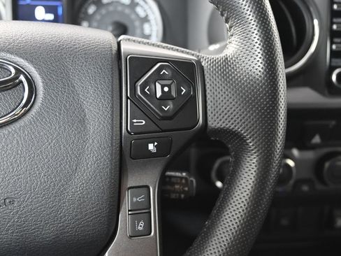 Used 2023 Toyota Tacoma TRD Off-Road AWD/4WD image 36