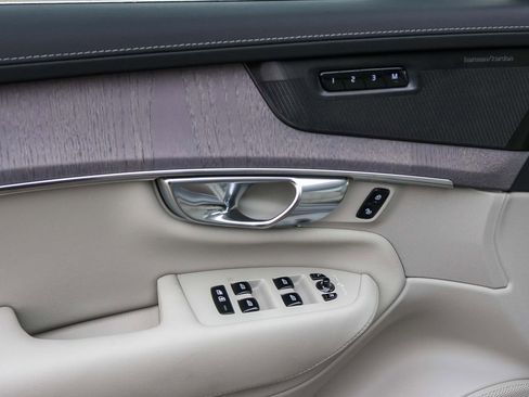 New 2026 Volvo XC90 T8 Ultra image 33