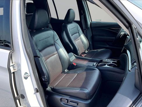 Used 2023 Honda Ridgeline Black Edition image 7