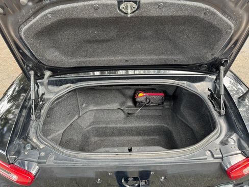 Used 2017 FIAT 124 Spider Classica image 25