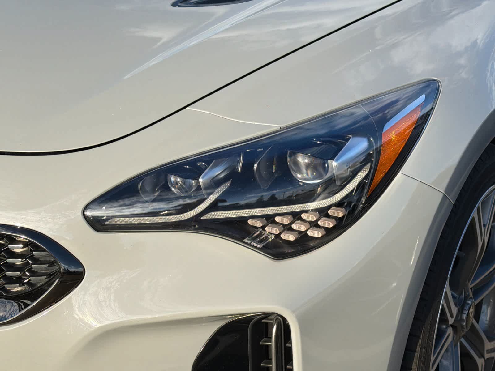 Used 2021 Kia Stinger GT1 RWD image 10