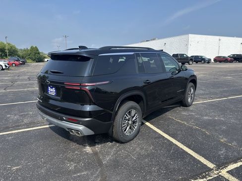 New 2026 Chevrolet Traverse LT w/ Driver Confidence Package image 5