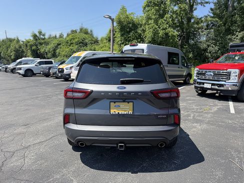 Certified 2023 Ford Escape ST-Line Select w/ Tech Pack #2 AWD/4WD image 5
