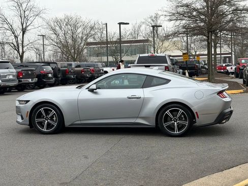 Used 2024 Ford Mustang Premium image 10