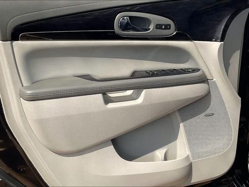 Used 2015 Buick Enclave Leather w/ Trailering Package FWD image 20