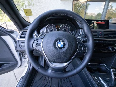 Used 2016 BMW 328i xDrive Sedan AWD/4WD image 12
