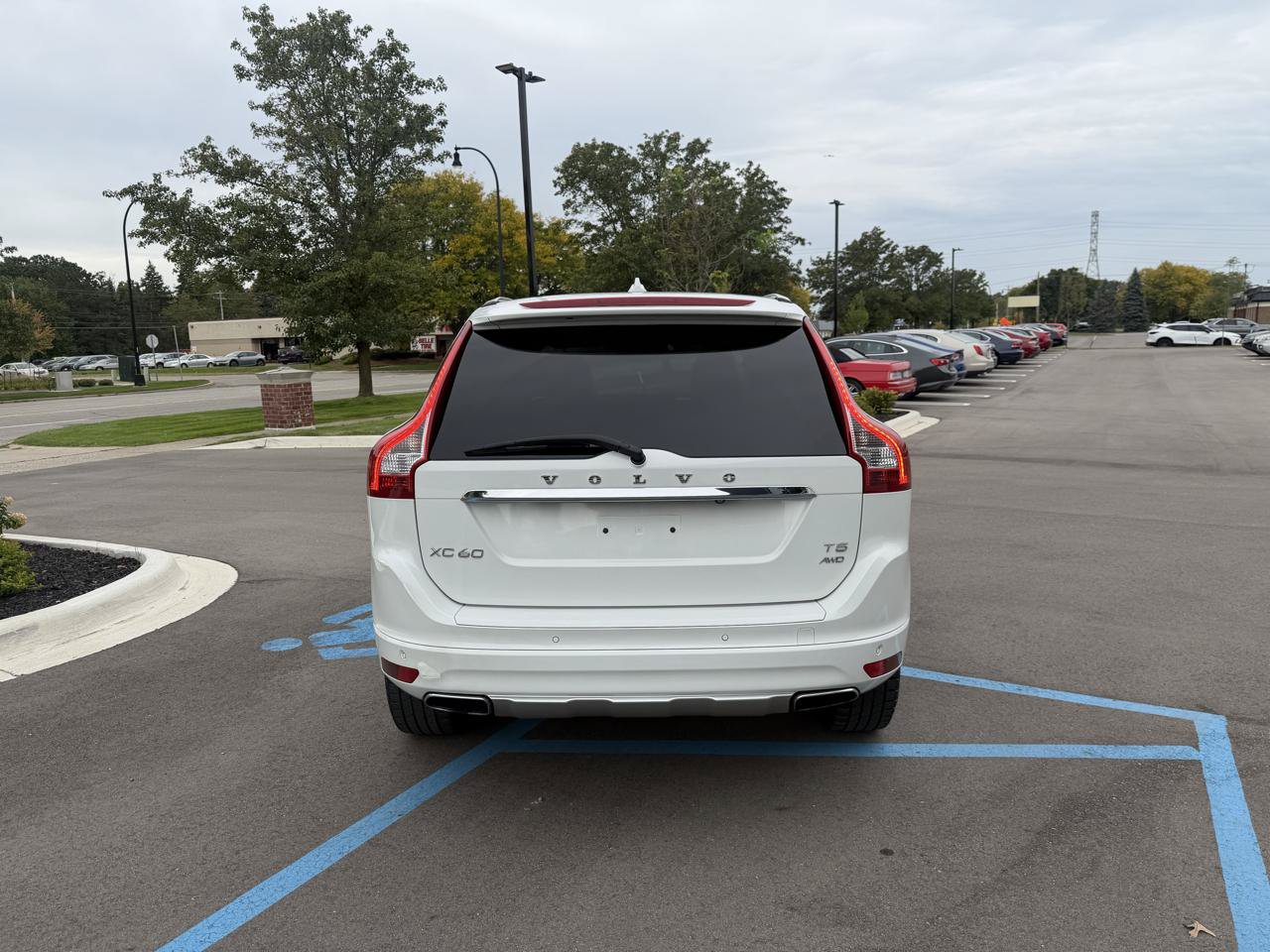 Used 2015 Volvo XC60 T5 Platinum AWD/4WD image 6