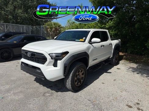 Used 2024 Toyota Tacoma TRD Off-Road w/ TRD Off Road Upgrade Package AWD/4WD image 1