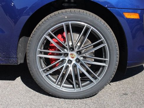 New 2026 Porsche Macan S image 14