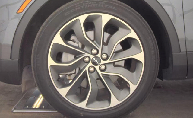Used 2023 Lincoln Nautilus Reserve AWD/4WD image 4