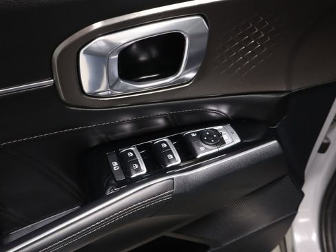 Used 2023 Kia Sorento SX image 25