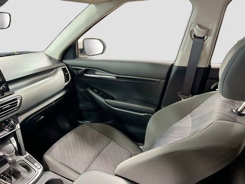 Certified 2023 Kia Seltos LX image 21