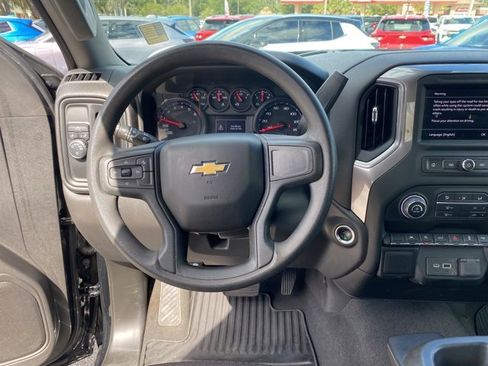 Certified 2022 Chevrolet Silverado 1500 Custom image 2