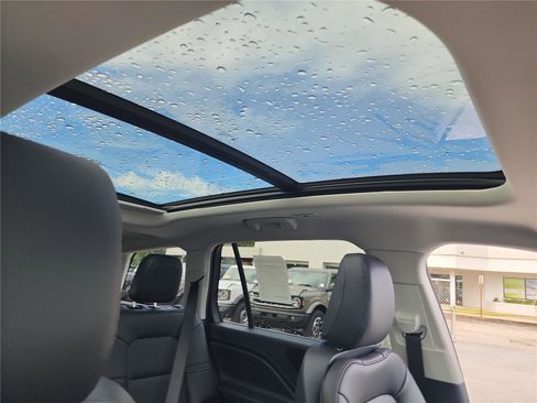 New 2026 Lincoln Aviator 2WD image 30