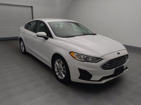 Used 2019 Ford Fusion SE FWD image 13