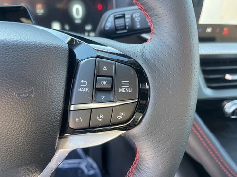 Used 2025 Ford Explorer ST-Line image 19