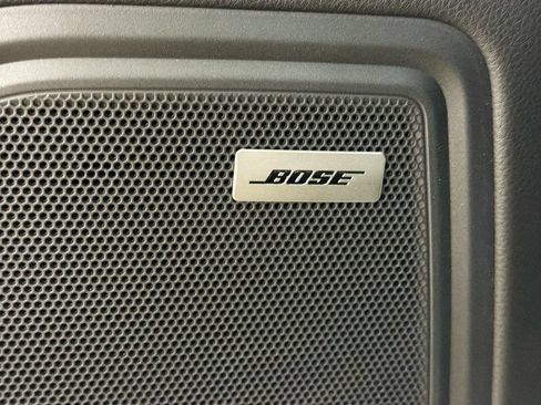 New 2026 Porsche Macan AWD/4WD image 20