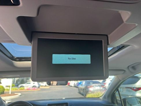 Used 2018 Honda Odyssey Touring image 16