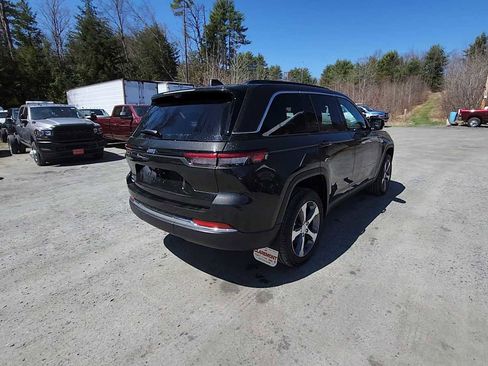 New 2024 Jeep Grand Cherokee Limited 4xe w/ Luxury Tech Group II image 8