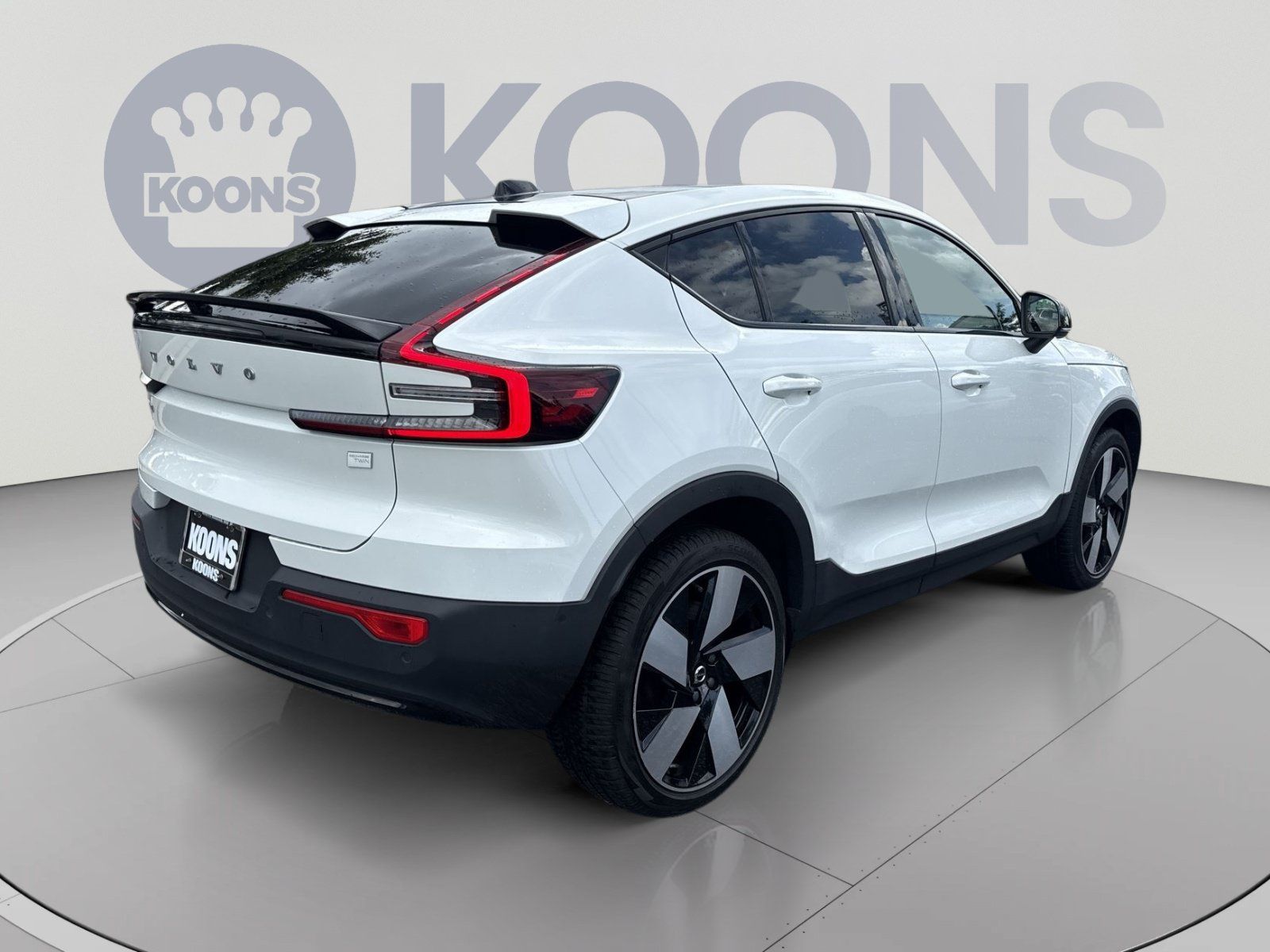 Certified 2023 Volvo C40 P8 Recharge Ultimate w/ Protection Package Premier AWD/4WD image 7