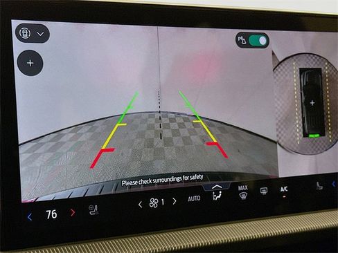 Used 2025 Ford Explorer ST image 17