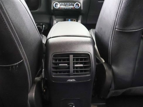 Used 2022 Ford Escape SEL image 50