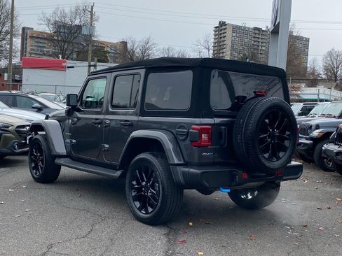 Used 2023 Jeep Wrangler Unlimited Sahara w/ Cold Weather Group image 3